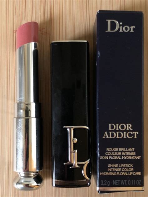 DIOR Dior Addict Rouge à lèvres brillant .